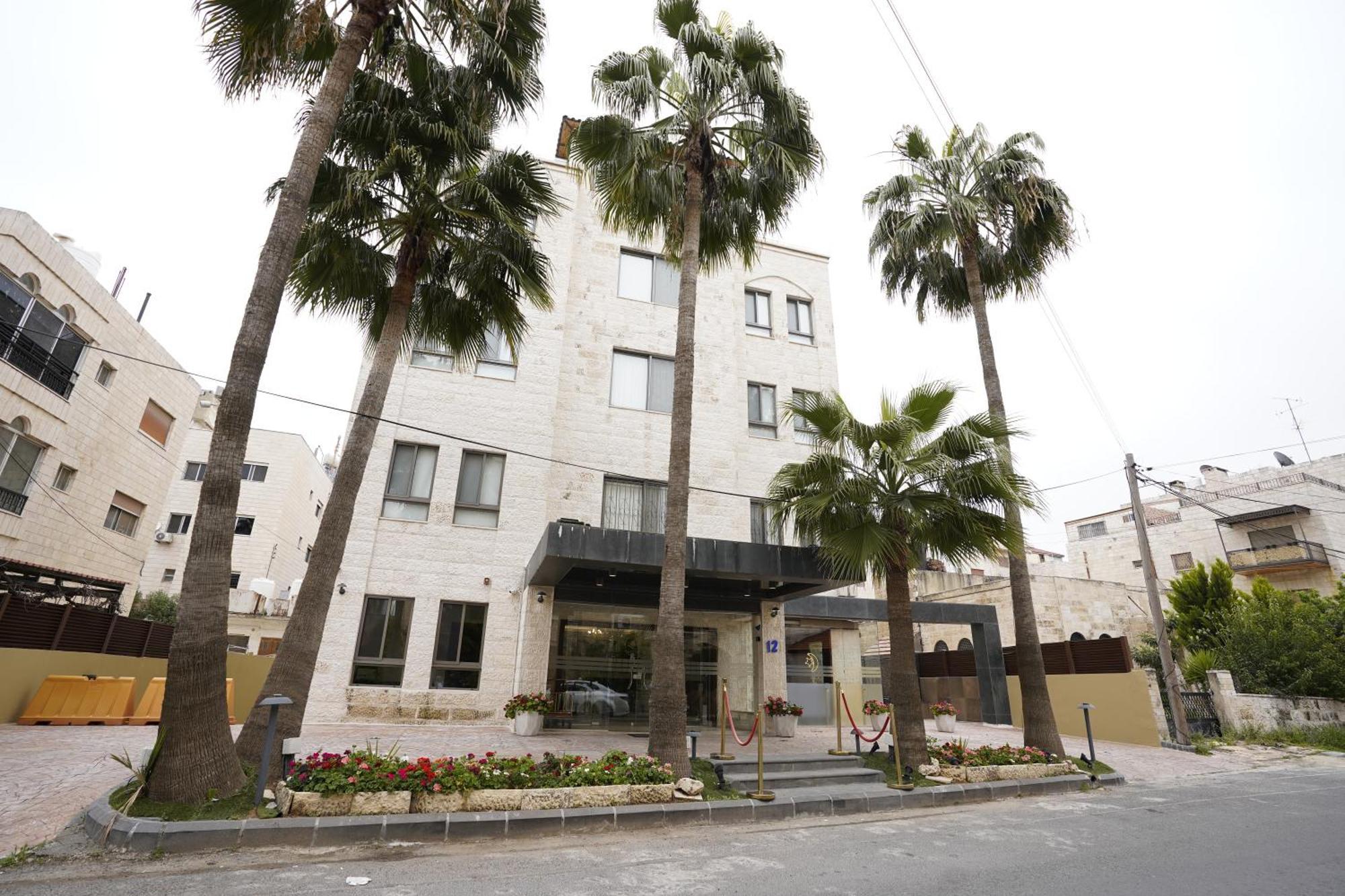 Naylover Hotel Suites Amman Esterno foto