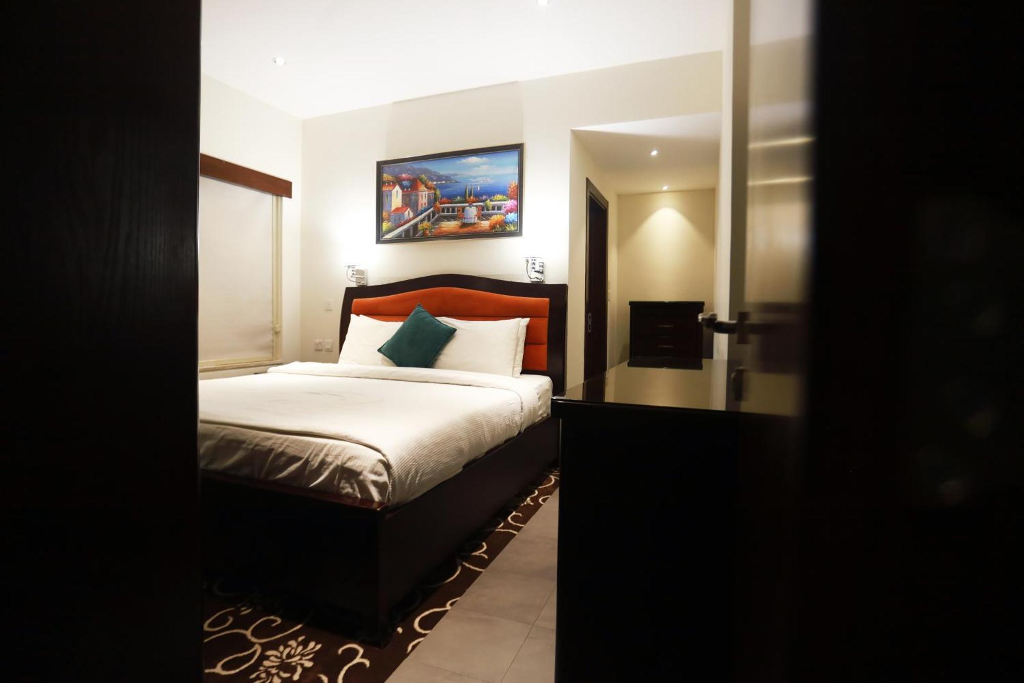 Naylover Hotel Suites Amman Esterno foto