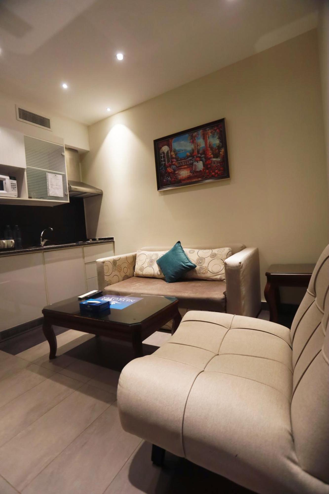 Naylover Hotel Suites Amman Esterno foto