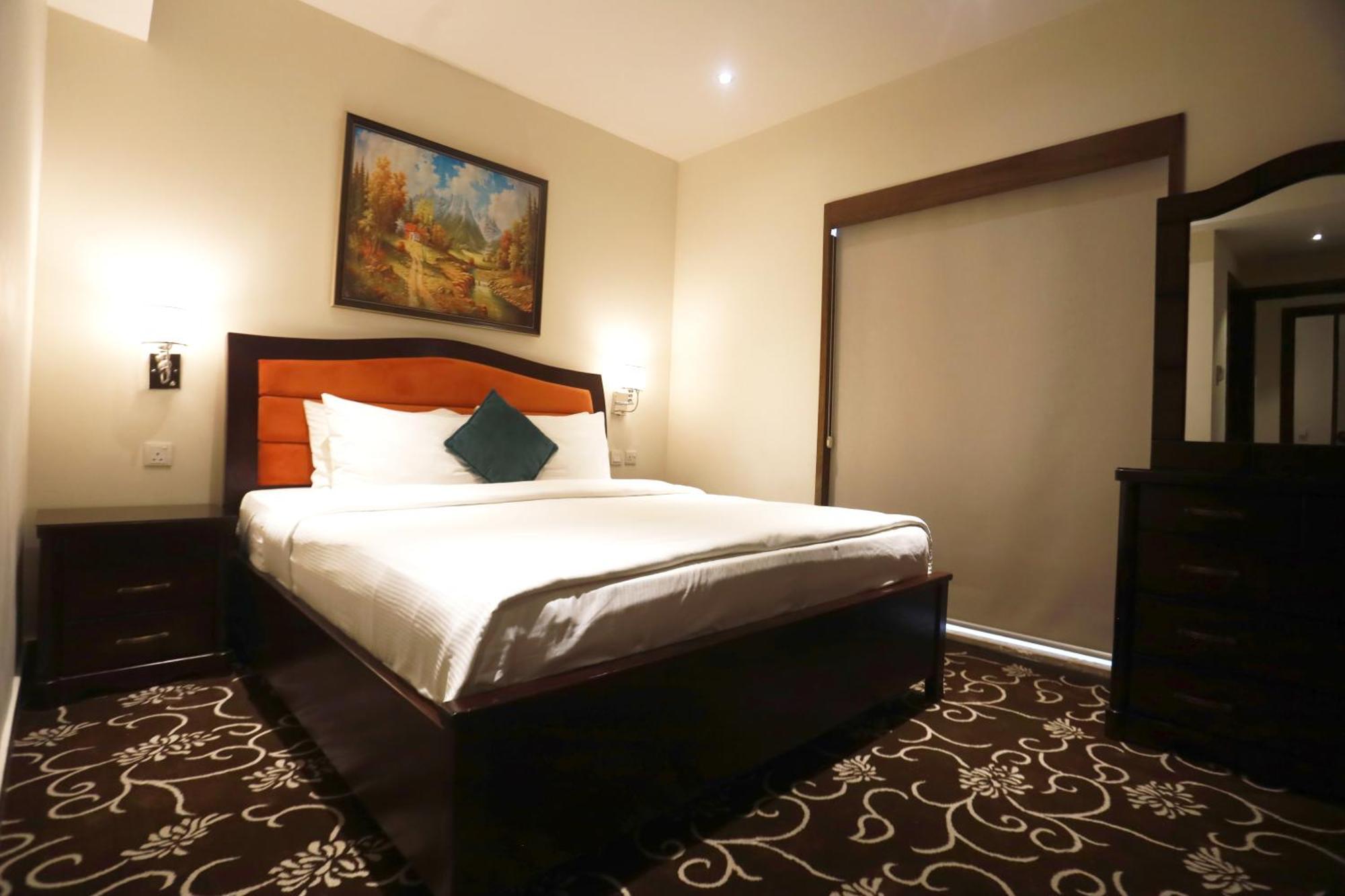 Naylover Hotel Suites Amman Esterno foto