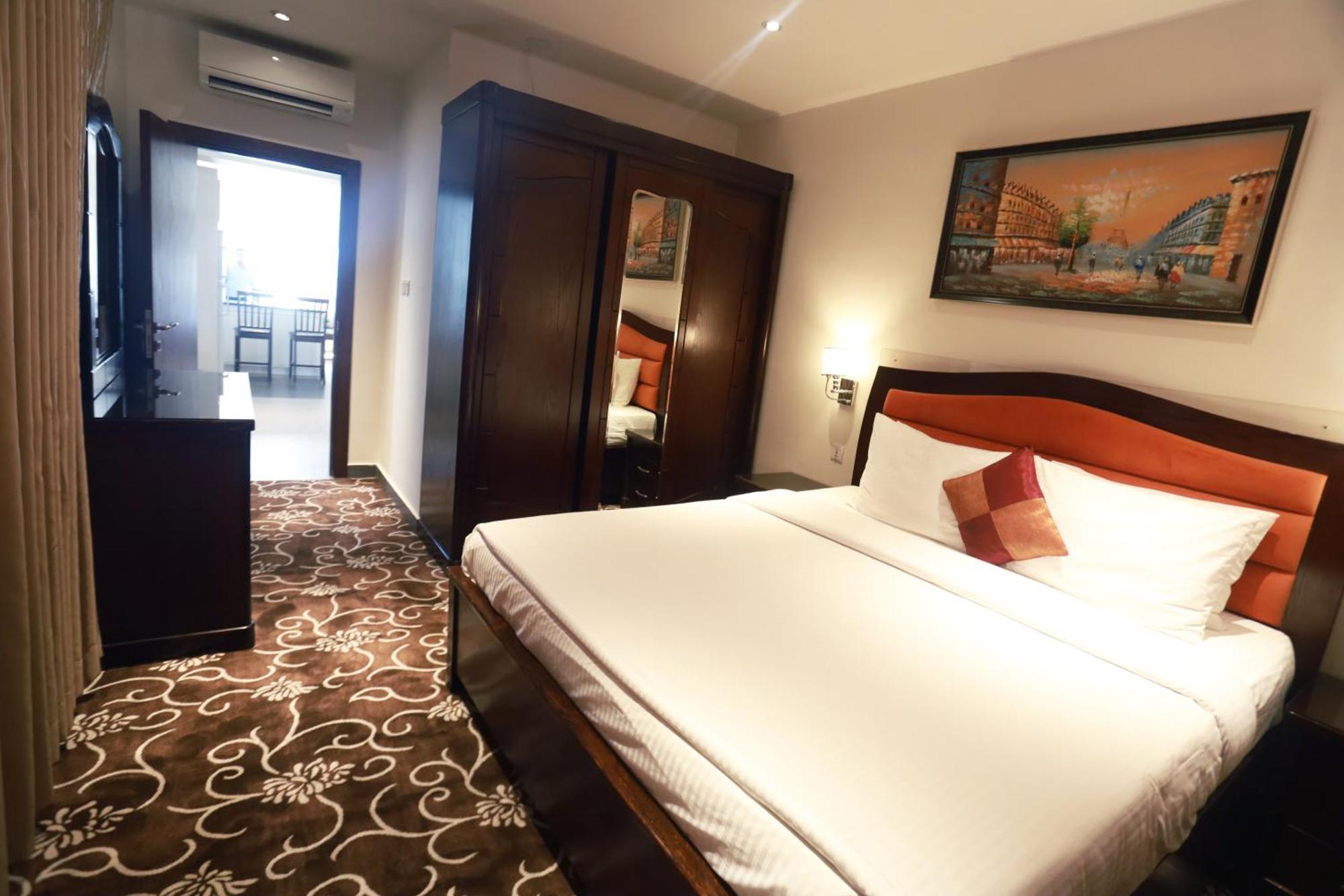 Naylover Hotel Suites Amman Esterno foto
